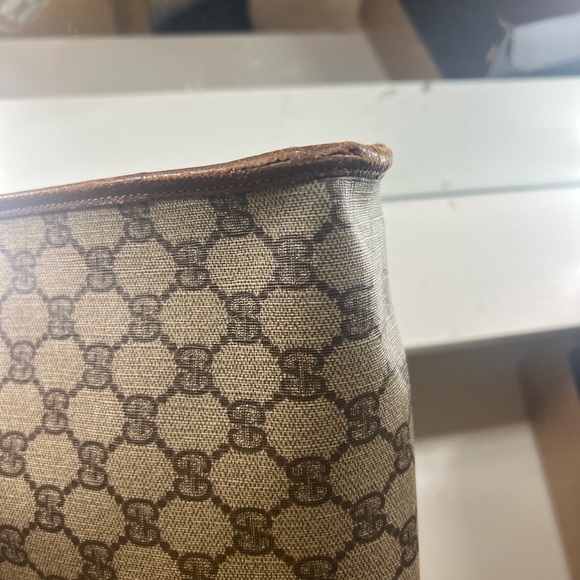 Authentic GUCCI wallet or cosmetic bag - Picture 3 of 6